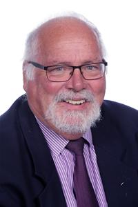 Profile image for Councillor Derek Arthur Giles