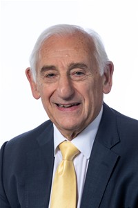Profile image for Councillor Geoff Seeff